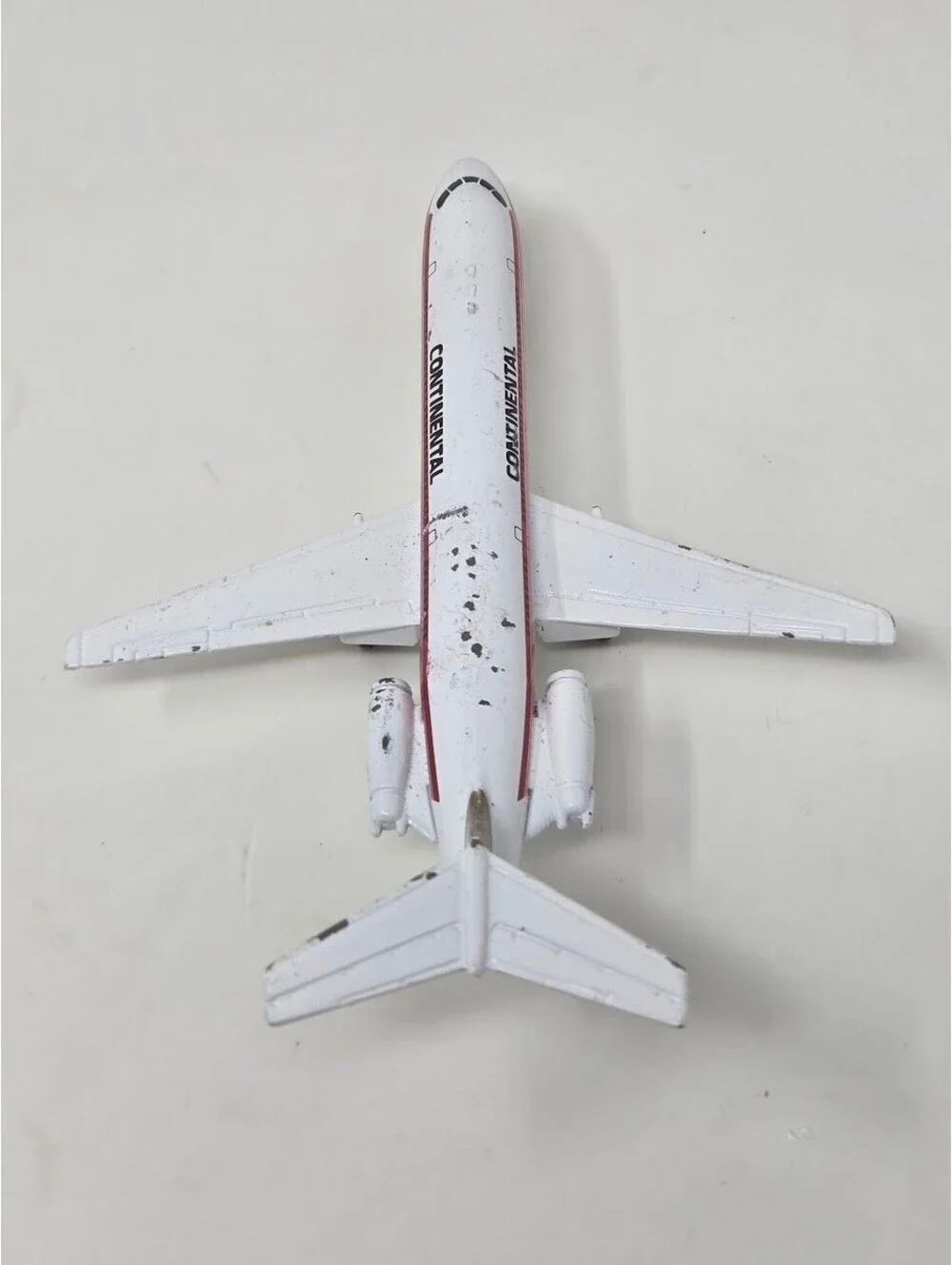 Vintage Ertl Diecast Continental DC 9 Airplane w/ Folding Landing Gear 6 inch